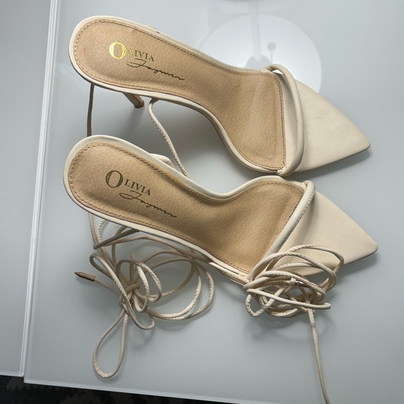 Oh Polly Pointed Toe Strappy Heel - Picture 4 of 8